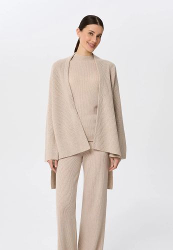 КАШМИРЕНА ЖИЛЕТКА Quiet Motion W25-00CH0401 MARC & ANDRE