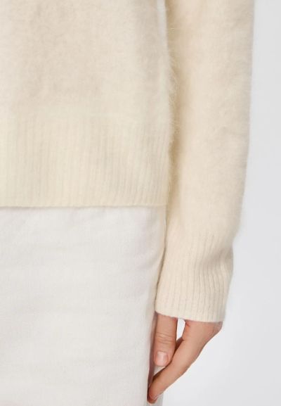 КАШМИРЕН ПУЛОВЕР Clouded Luxe W25-00CH1019 MARC & ANDRE