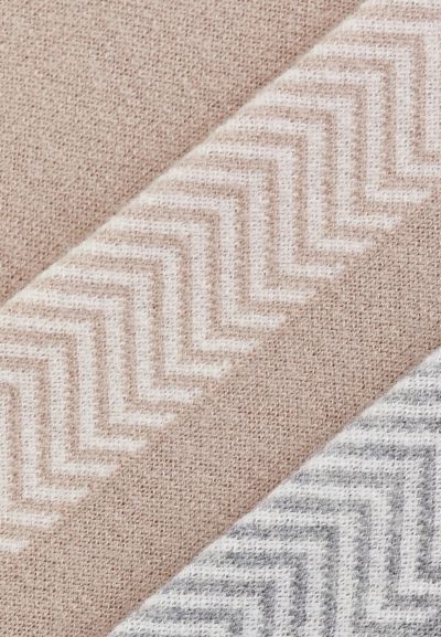 КАШМИРЕНА ЖИЛЕТКАEternal Wave W25-00CH0109 MARC & ANDRE